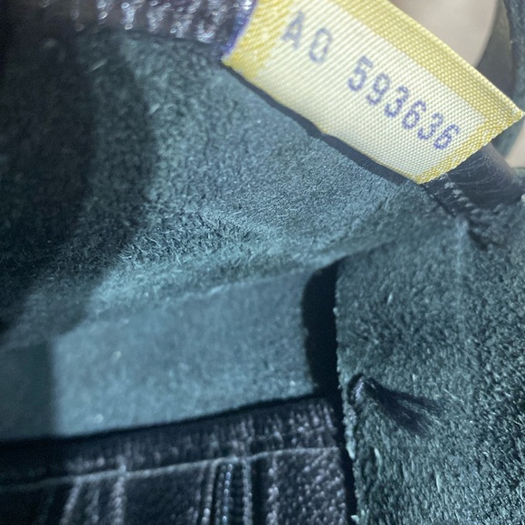 Vintage Dooney and Bourke medium Essex Shoulder Bag - Picture 16 of 16